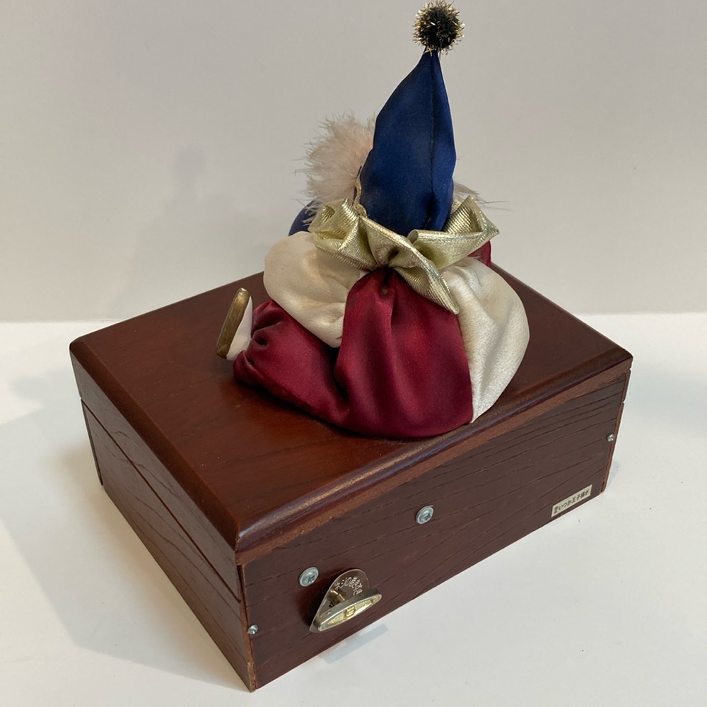 Vintage Japan Little Puff Motorized Musical Jewelry Box with Clown WORKS! - Picture 14 of 14